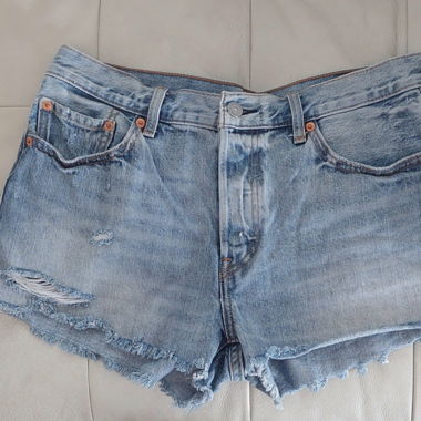 Short Levis 