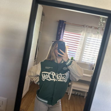 Veste varsity verte et crème Bershka – Match Day
