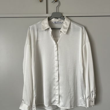Blouse en satin Zara