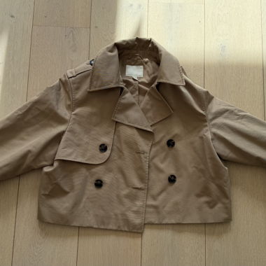 Trench-coat