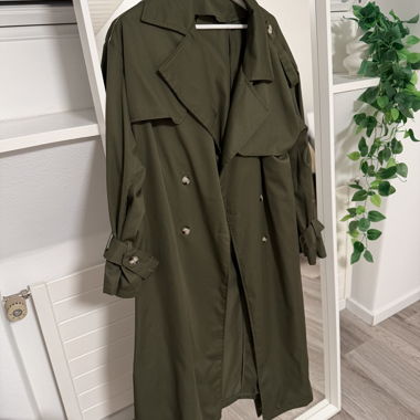 Very thin trench coat S/M