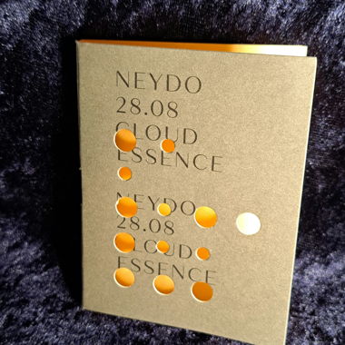Parfum modèle Cloud Essence 28.08 Neydo 