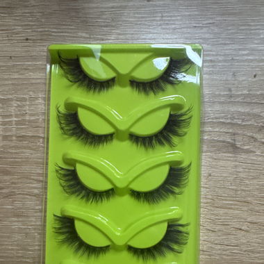 Faux cils 