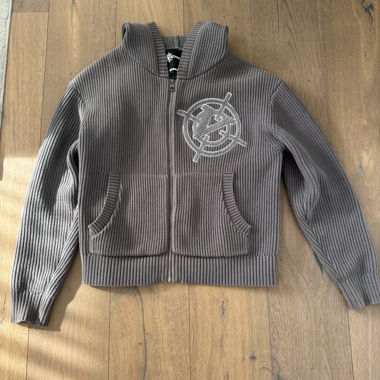 Veste à capuche zippée avec logo