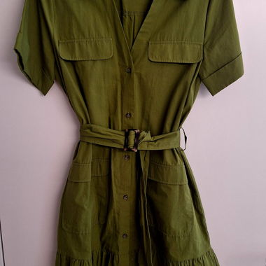 Olives Kleid mit Guertel