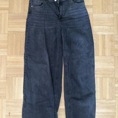 Black Jeans