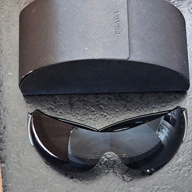 PRADA Sonnenbrille
