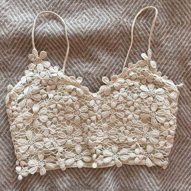 Top in pizzo floreale Stradivarius