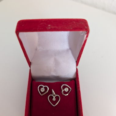 Silber Herz Ohrringe mit Anhänger