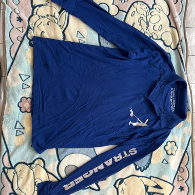 Maglione blu Stranger