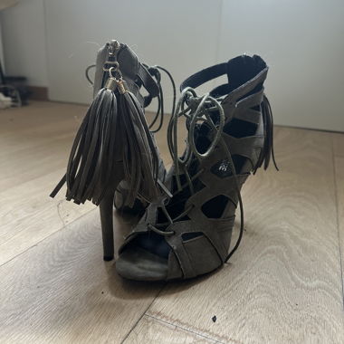 Kaki-Pumps
