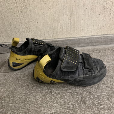 Climbing shoes