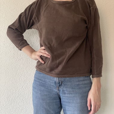 Pull brun