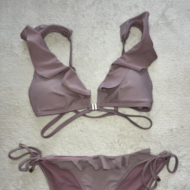 Lila Bikini