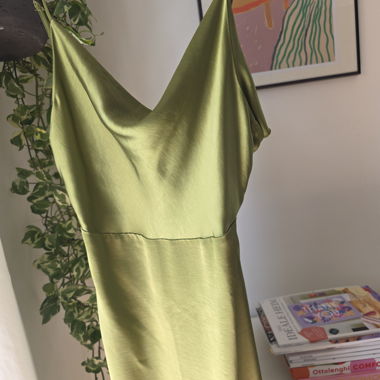 Robe en satin verte - Envii