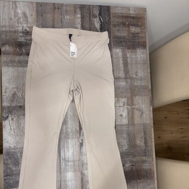 Beige schlaghose