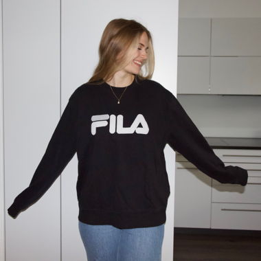 Vintage 00’s Fila Sweatshirt