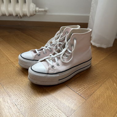 Converse platform high-tops in pale pink
