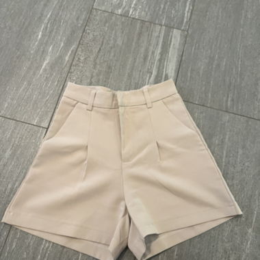 Short beige a vita alta