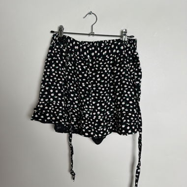 ZARA floral tie-front shorts