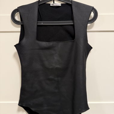 Leder-body
