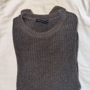 Brandy Melville sweater