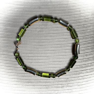 Collier perles vertes et argent