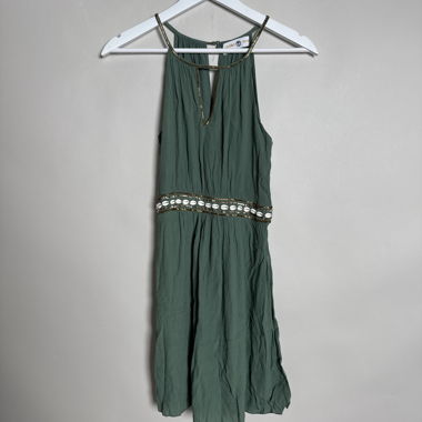 Robe longue maxi ornée vert foncé