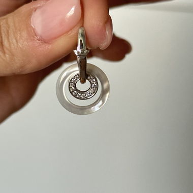Boucles d'oreilles de Giorgio Armani