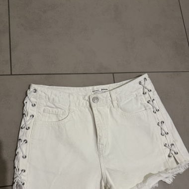 Short Stradivarius 