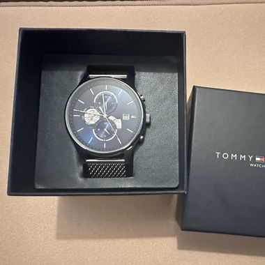 Montre Tommy Hilfiger neuve