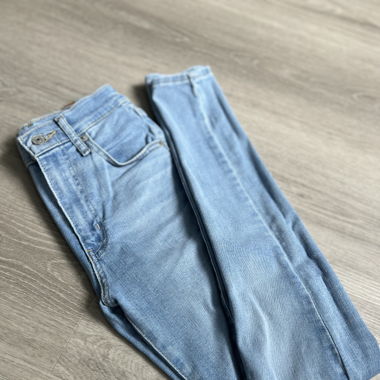 Levi’s Jeans