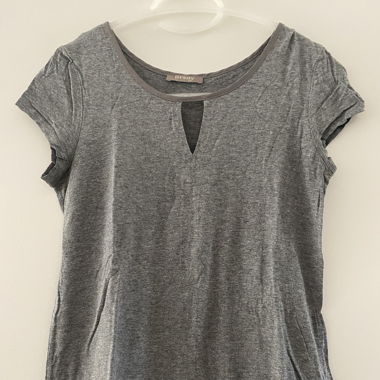 T-Shirt grau