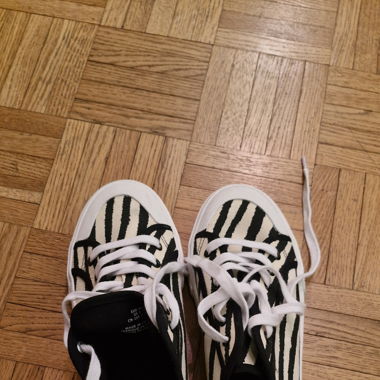 Streifen Schuhe