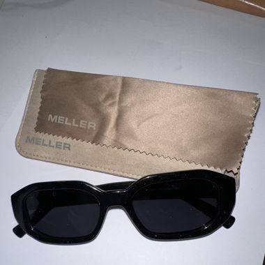 Meller Kessie Black Sunglasses