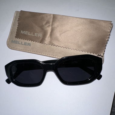 Meller Kessie Black Sunglasses