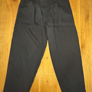Dunkelblaue Stoffhose