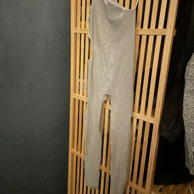 Grauer Overall - XS Bershka