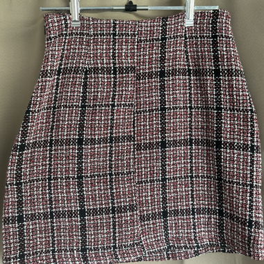 Short Tweed Skirt with Check Pattern