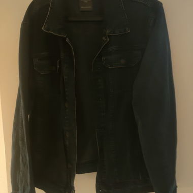 Schwarze Jeansjacke, Grösse L, wie neu!