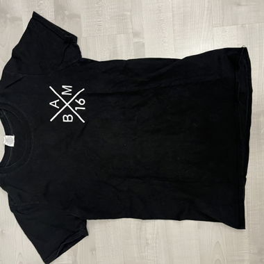 T-shirt BARS AND melody
