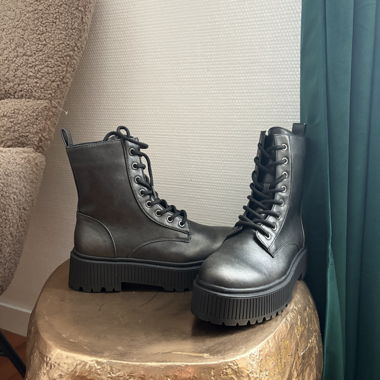 Neue Boots