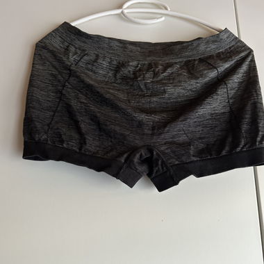 Short de sport pour femmes noir L