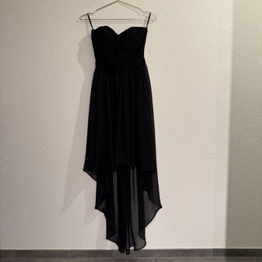 Schwarzes Abendkleid Glamour