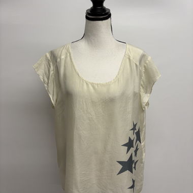 Camicia di seta CLOSED con t-shirt oversize a stelle