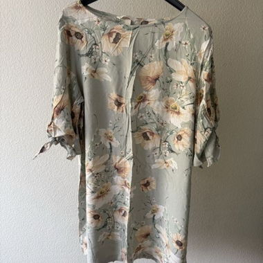 H&M Kleid, Grösse 42, Blumenmuster, Sommerlich 
