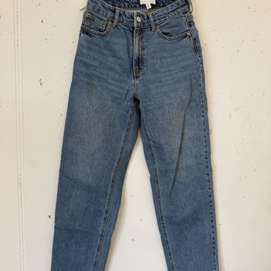 Blue High-Waisted Jeans