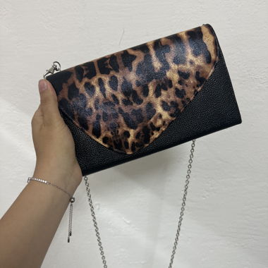 Leopard print clutch with chain