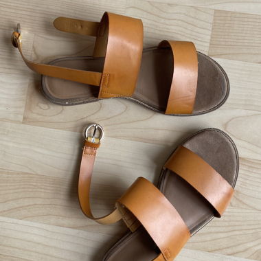 orange Sandalen