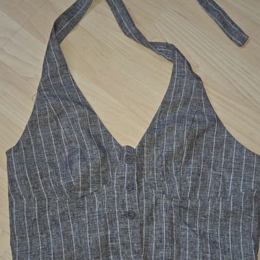 Top con collo halter